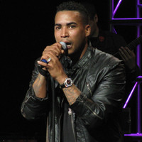 VIDEOS DE DON OMAR ANGELITO VUELA videos de don omar angelito vuela: