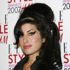 Amy Winehouse paga una multa por tenencia de drogas