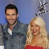 Christina Aguilera canta con Adam Levine