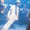 Michael Jackson subasta parte de sus bienes