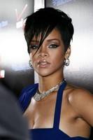 Rihanna podr�a aparecer desnuda en Playboy