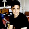 Robbie Williams reedita parte de su discografía
