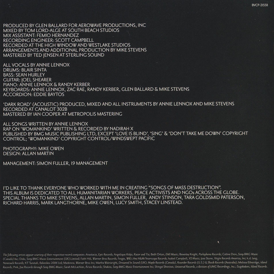 Cartula Interior Frontal de Annie Lennox - Songs Of Mass Destruction (Japan Edition)