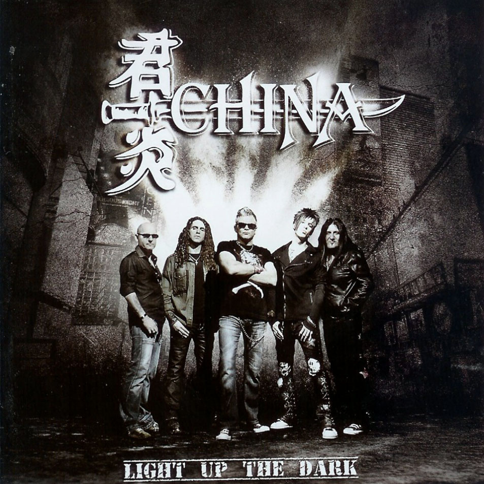 Cartula Frontal de China - Light Up The Dark