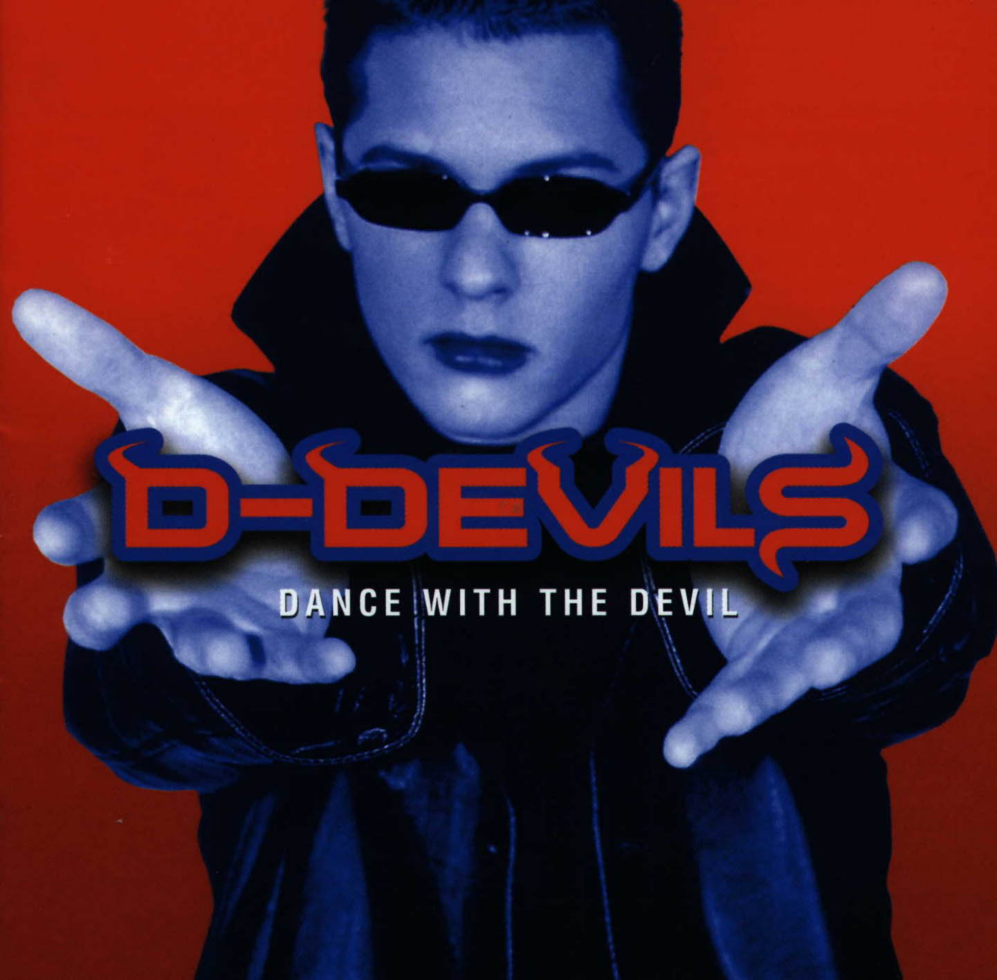Cartula Frontal de D Devils - Dance With The Devil