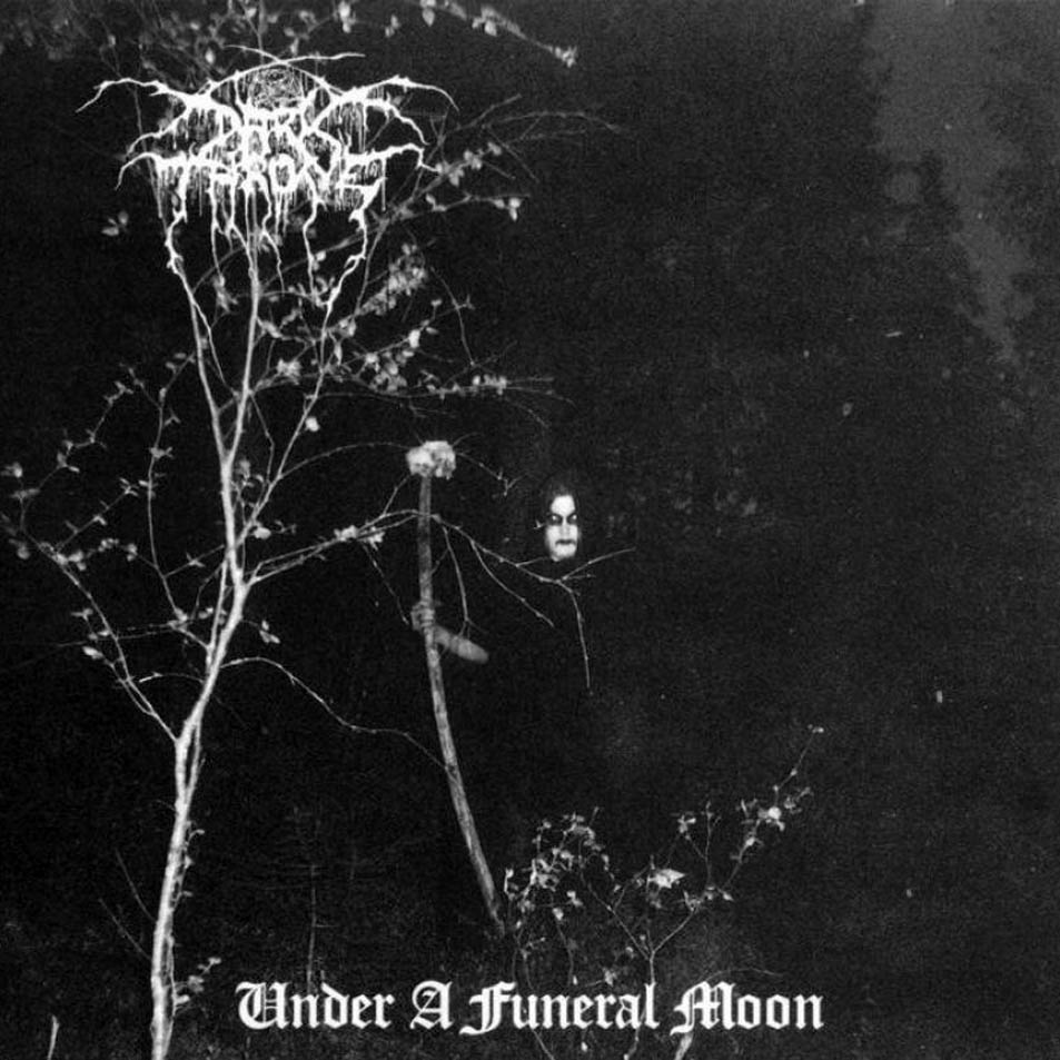 Cartula Frontal de Darkthrone - Under A Funeral Moon