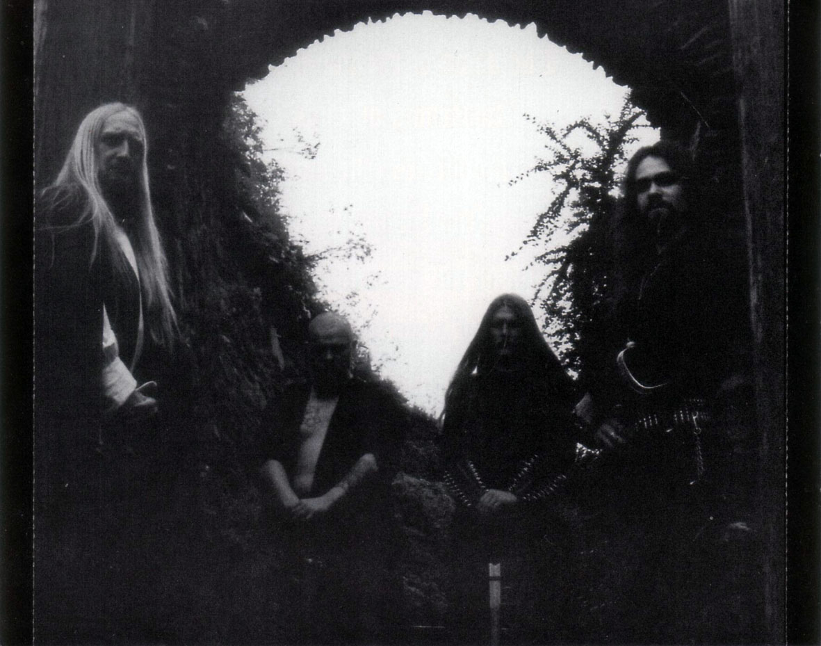 Cartula Interior Trasera de Hades - The Dawn Of The Dying Sun