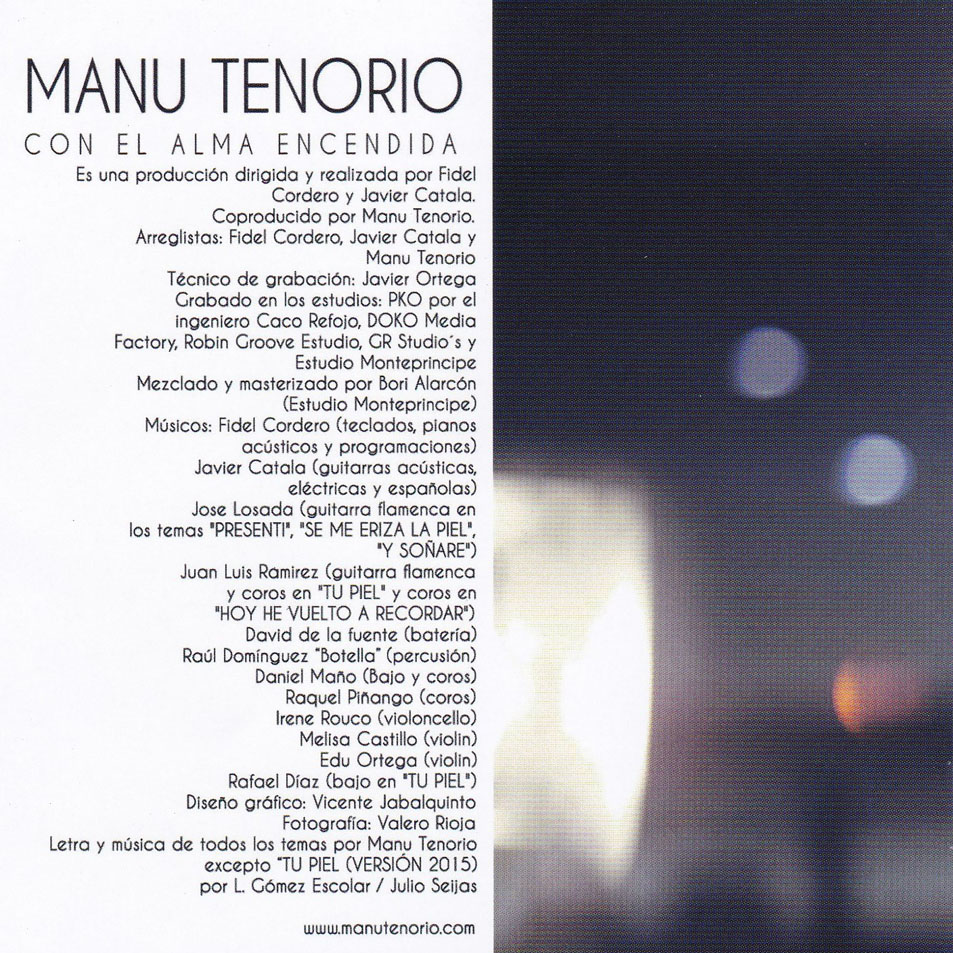 Cartula Interior Frontal de Manu Tenorio - Con El Alma Encendida