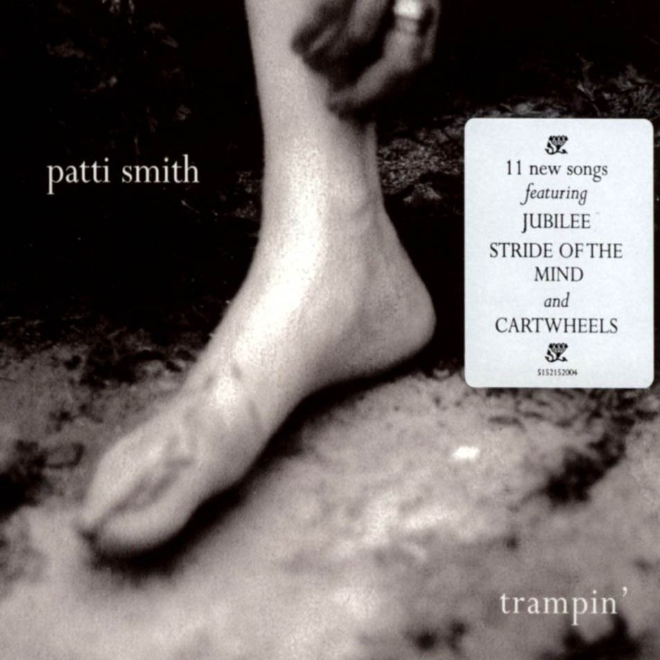 Cartula Frontal de Patti Smith - Trampin'