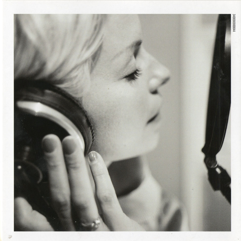 Cartula Interior Frontal de Petra Marklund - Inferno