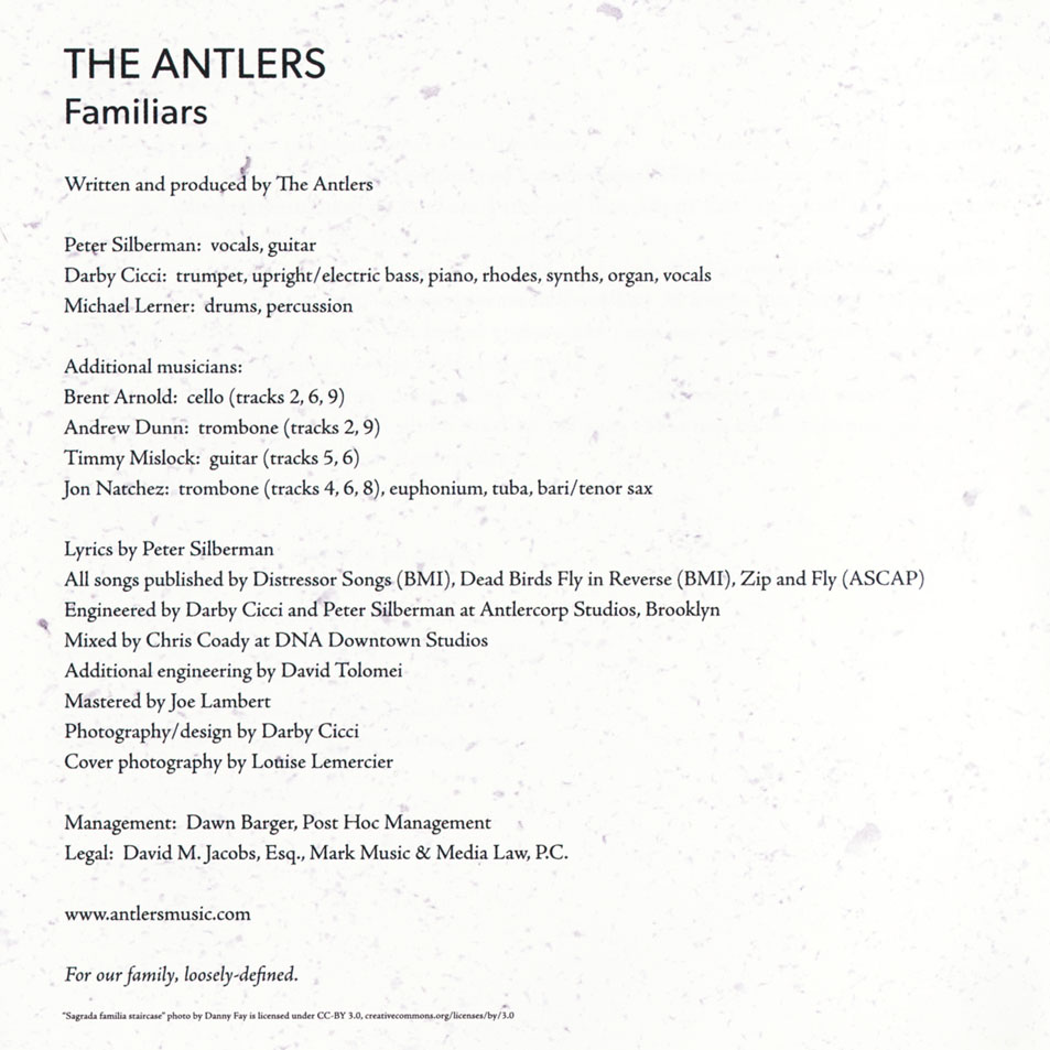 Cartula Interior Frontal de The Antlers - Familiars