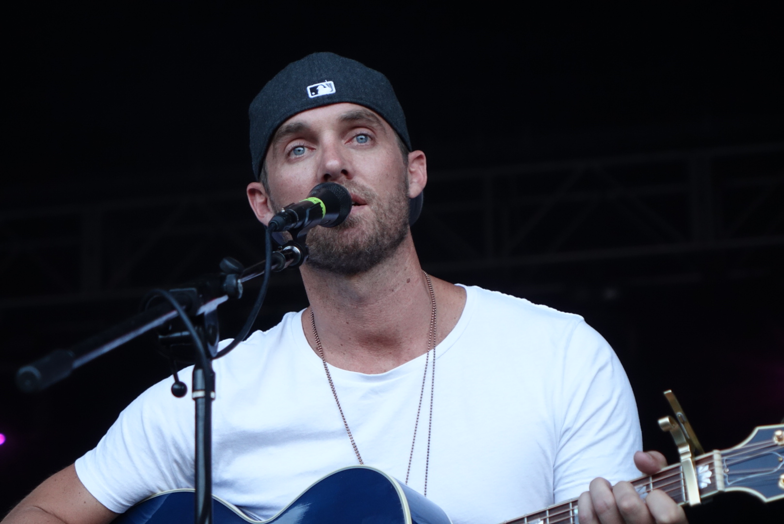 Foto de Brett Young  nmero 85378