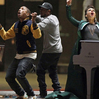 Alicia Keys, Pharrell y Lamar en el video de 'Its on again'