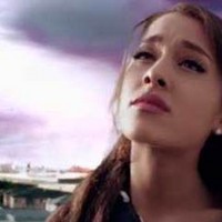 Ariana Grande lanza video apocalíptico 'One Last Time'