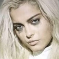 Bebe Rexha habla de su ansiedad en el video 'I'm a mess' 
