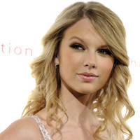 El ex manager de Taylor Swift la acusa de engaño
