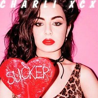Escucha 'Sucker' el álbum de Charli XCX