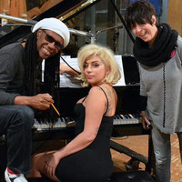 Lady Gaga en el estudio con Nile Rodgers