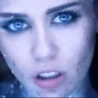 Miley ET en el video de Future 'Real And True'