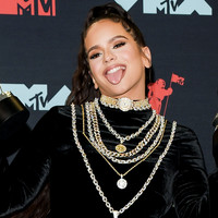Rosalía criticada por su premio VMA como 'latina'