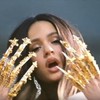Rosalia estrena 'Aute Cuture' el poder de las uñas